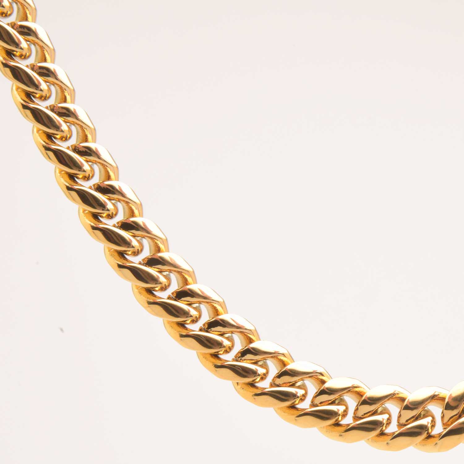 Collana CADENA